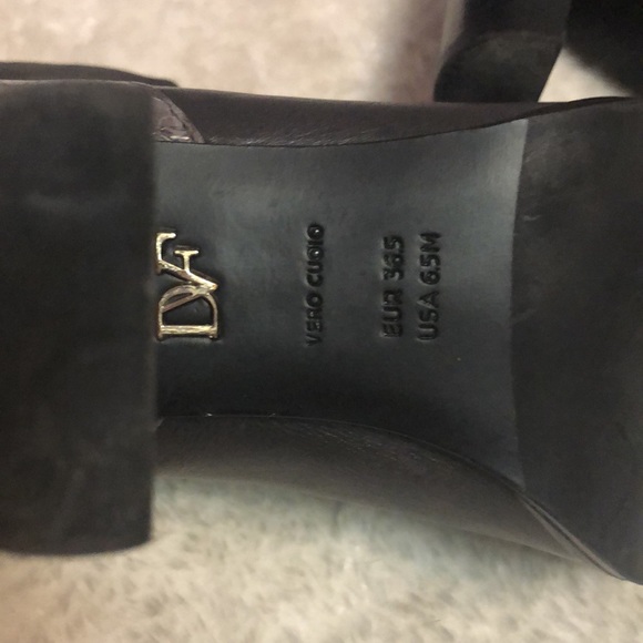 Diane Von Furstenberg grey leather heeled ankle boots, size 6.5 - Picture 6 of 6